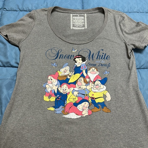 Snow White T shirt - Picture 3 of 5